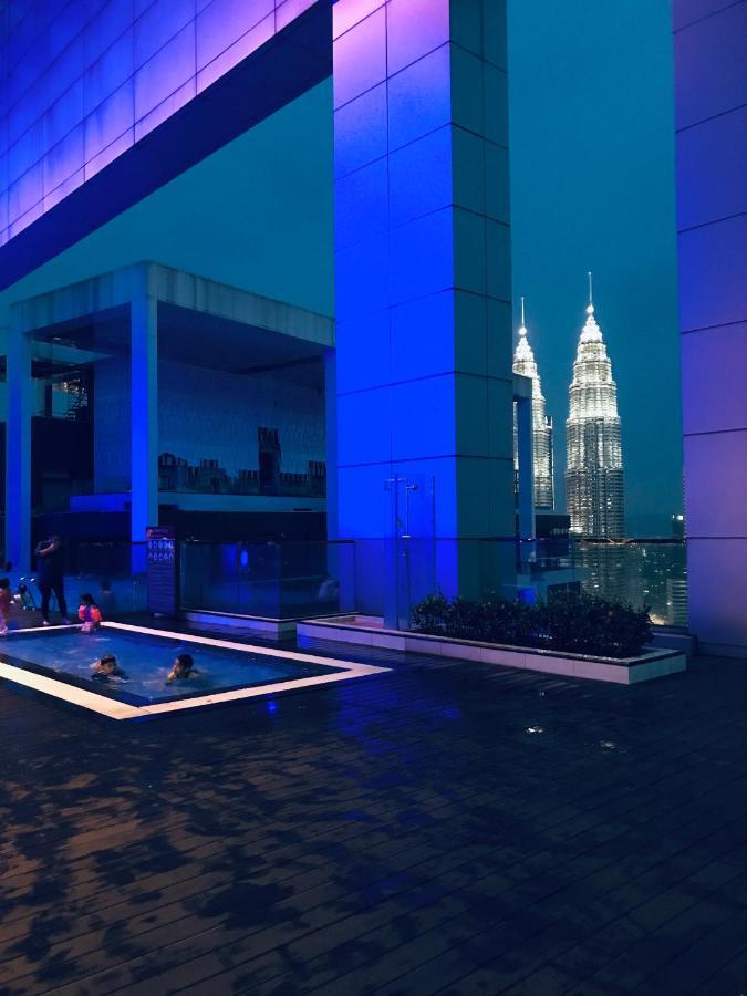 The Platinum Klcc By Cozy White Apartamento Kuala Lumpur Exterior foto