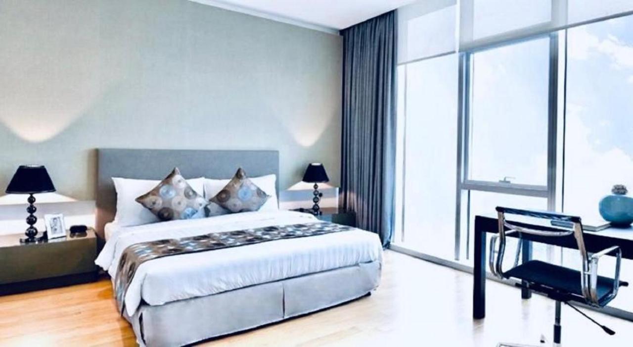 The Platinum Klcc By Cozy White Apartamento Kuala Lumpur Exterior foto