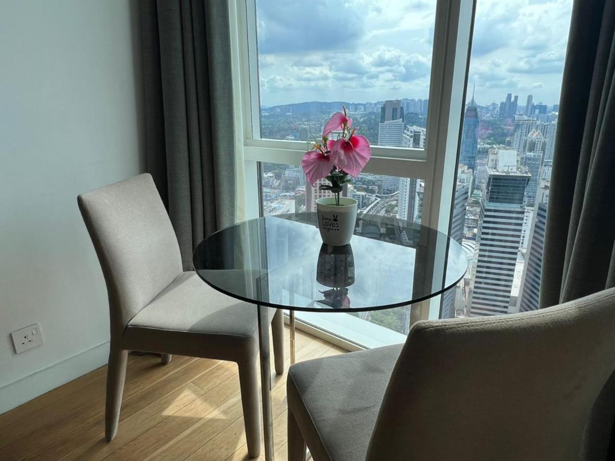 The Platinum Klcc By Cozy White Apartamento Kuala Lumpur Exterior foto