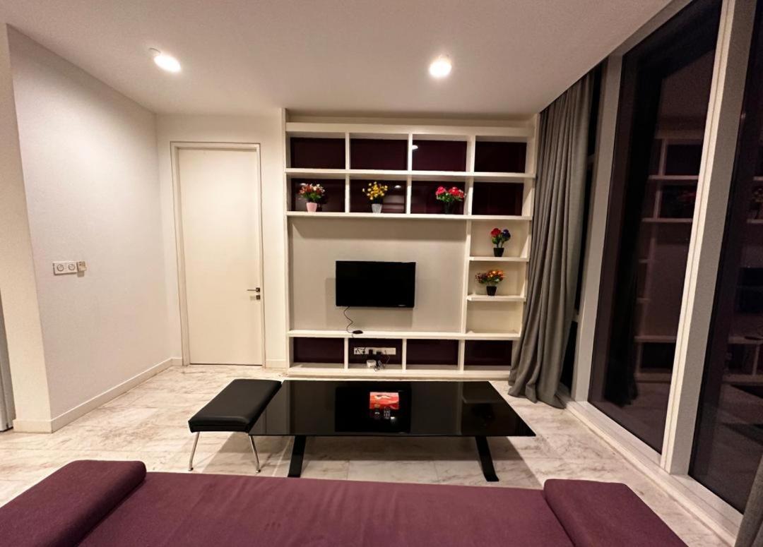 The Platinum Klcc By Cozy White Apartamento Kuala Lumpur Exterior foto